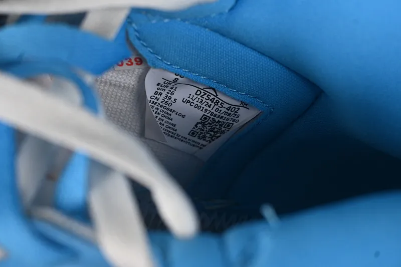 All Categories Air Jordan Jordan Series Basketball Shoes Air Jordan 1 High Special Price OG Version Air Jordan 1 High OG "UNC Reimagined" AJ1 Joe 1 Old North Carolina Blue DZ5485-402